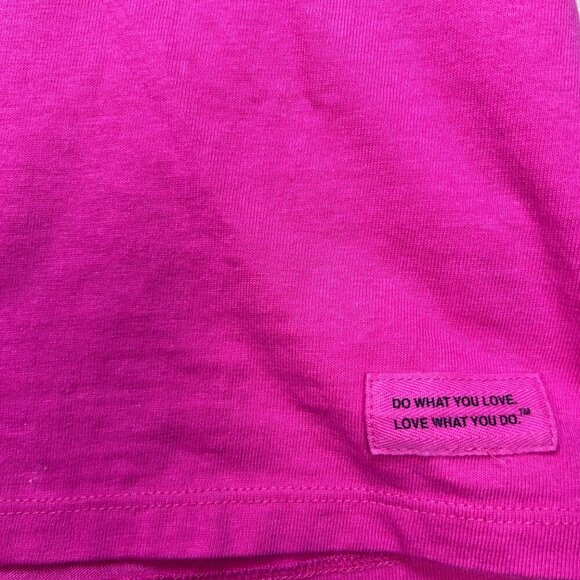 Life Is Good Crusher Tee Crew Medium Shirt Top Pink Cotton Soft Casual Outdoors - Picture 4 of 7